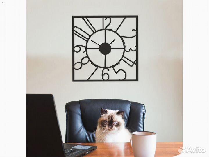 Часы настенные из металла