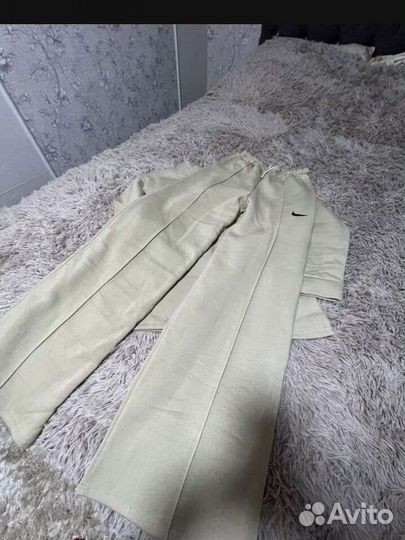 Спортивный костюм на флисе женский теплый