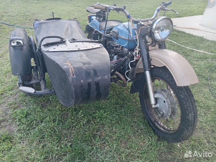 Продам Урал, двигатель днепр