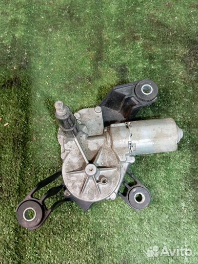 Моторчик стеклоочистителя задний Opel Astra