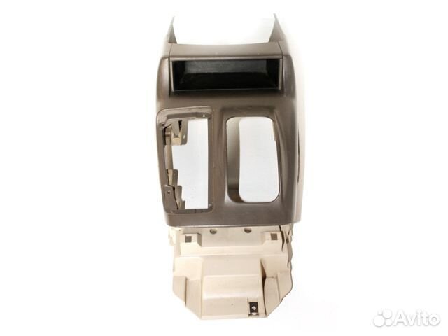 Консоль центральная Mitsubishi Pajero Sport