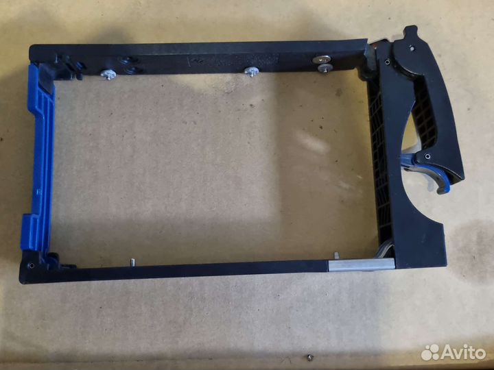 Салазки HDD EMC