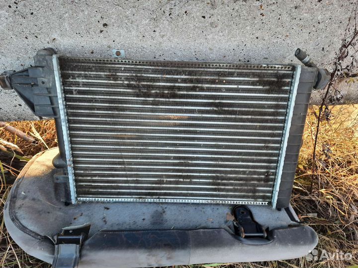 Радиатор opel vectra a