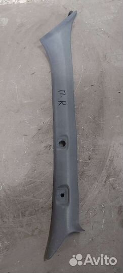 Обшивка передних стоек Nissan Serena с23