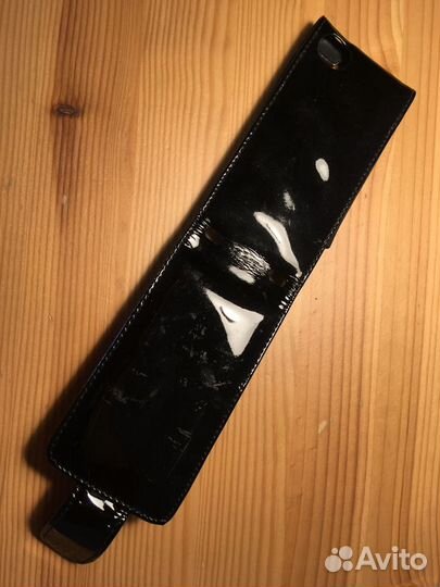 Чехол «Cygnett» для iPhone 4, 4S кожа, черный, лак