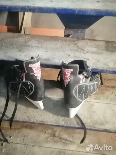 Продам коньки, детские