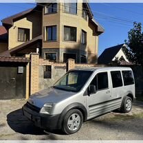 Ford Tourneo Connect 1.8 MT, 2005, 176 000 км, с пробегом, цена 615 000 руб.