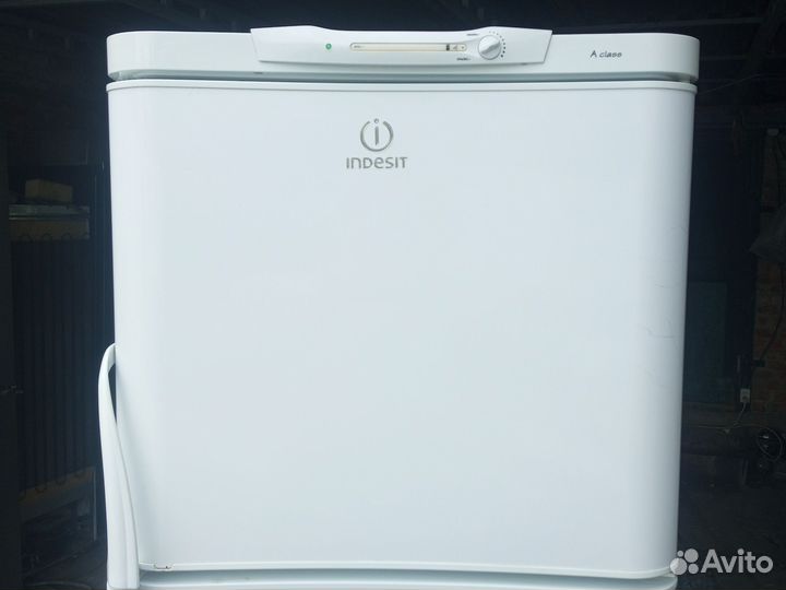 Холодильник бу indesit