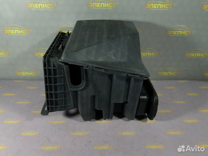 Корпус воздушного фильтра Opel Sintra X22XE 1998