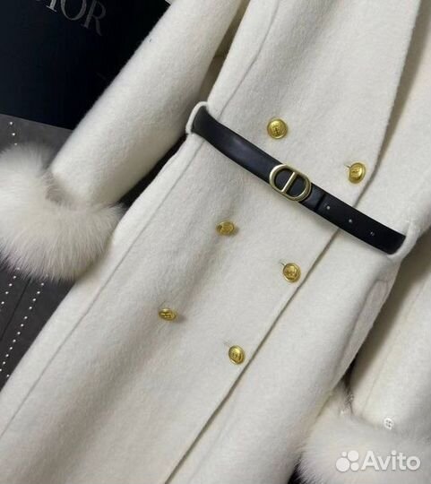Шикарное пальто Dior