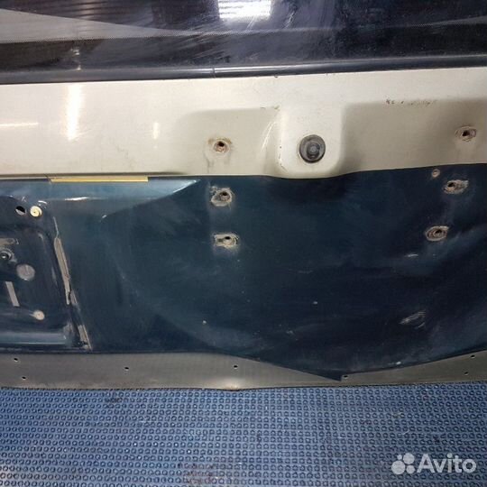 Дверь багажника Mitsubishi Pajero V45W 6J72 1994