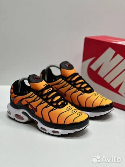 Кроссовки nike air max tn plus