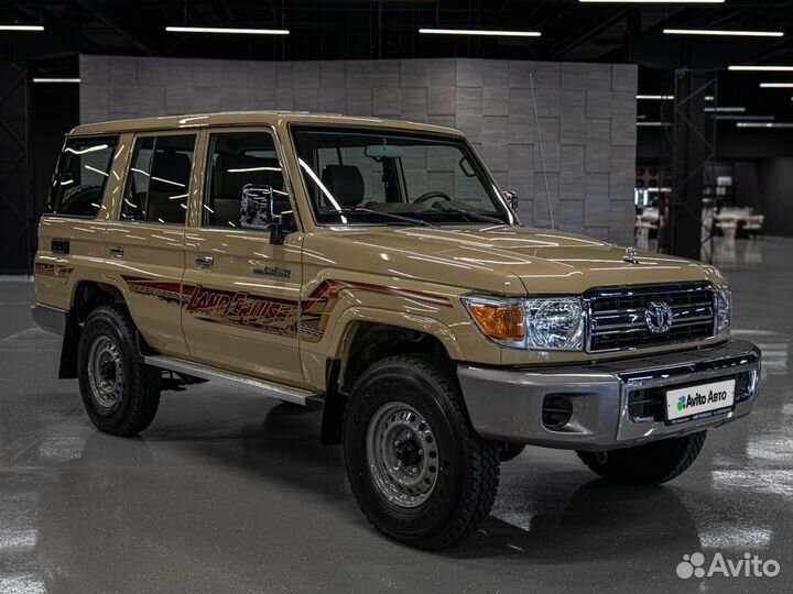 Toyota Land Cruiser 4.0 AT, 2023, 10 км