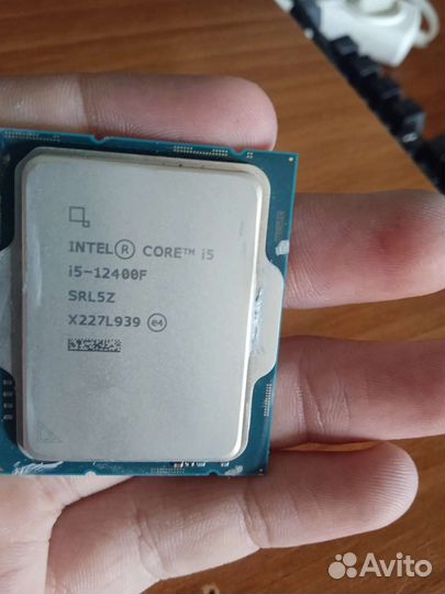 Процессор intel core i5 12400f