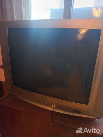 Телевизор LG б/у