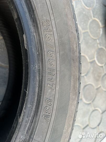Yokohama dB Decibel E70 215/55 R17