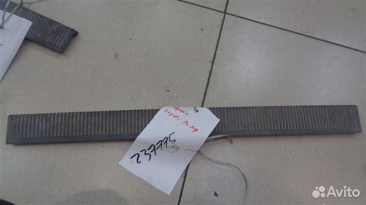 Накладка порога (внутренняя) передняя правая Jeep