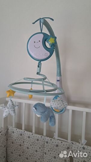Мобиль на кроватку chicco