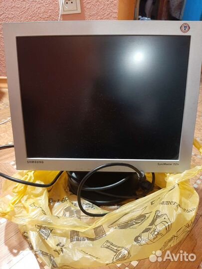 Монитор Samsung