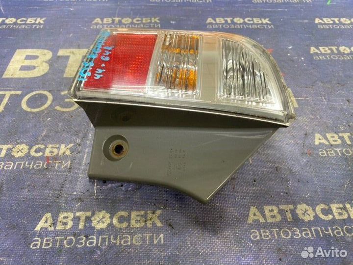 Фонарь задний правый Toyota Isis ANM10 1azfse