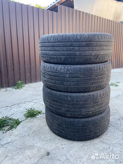 Kumho Crugen HP51 235/60 R18