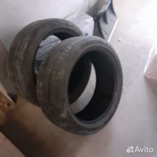 Bridgestone B70 245/45 R19