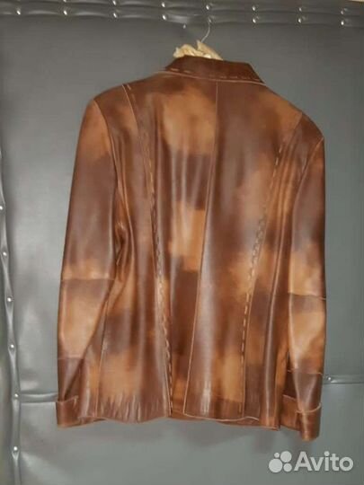 Пиджак кожаный женский