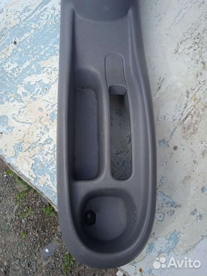 Консоль АКПП Тойота Витц SCP10