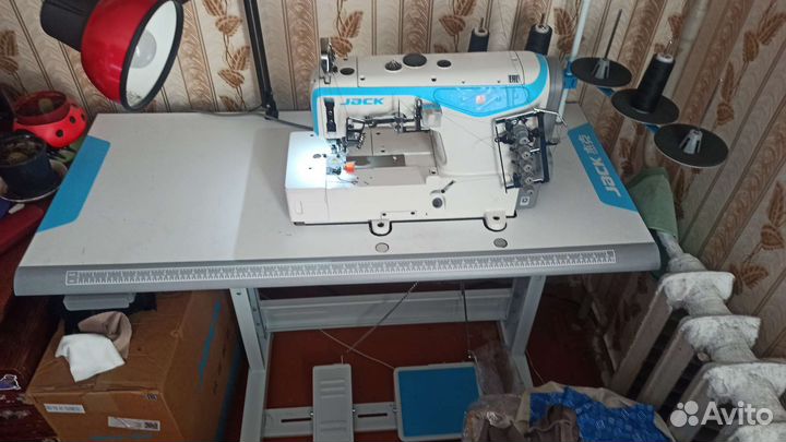 Промышленная швейная машина JK-W4-D-05CB (6,4 мм)