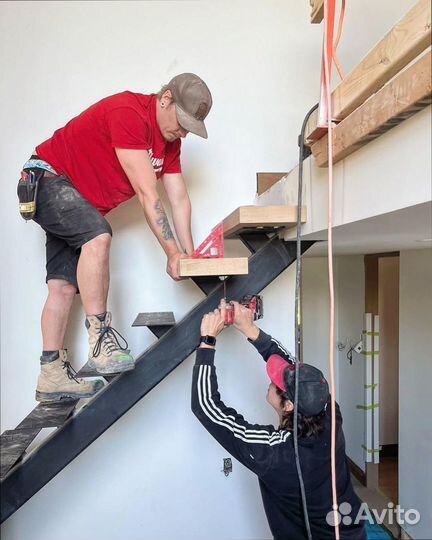 Лестница на металлокаркасе межэтажная