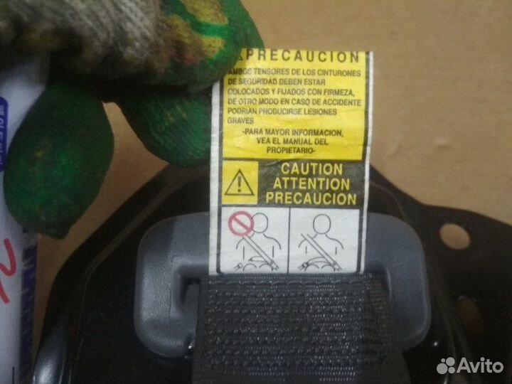 Ремень безопасности задний Toyota Sienna III