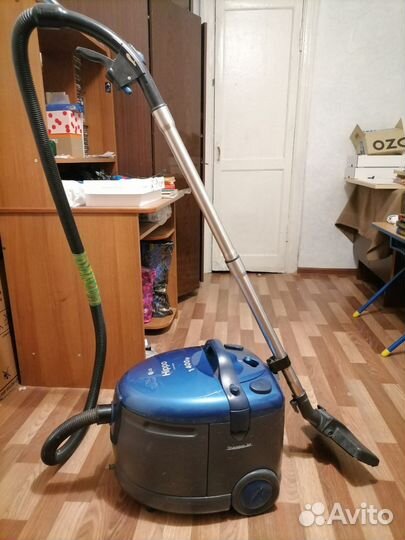 Пылесос LG Hippo 1400w