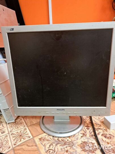 Монитор Philips