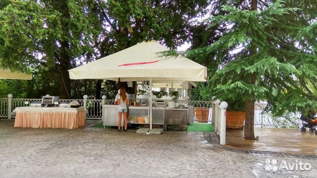 Зонт для кафе и ресторана на центральной опоре