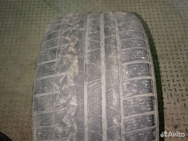 Pirelli Sottozero Winter 240 285/35 R20 104V