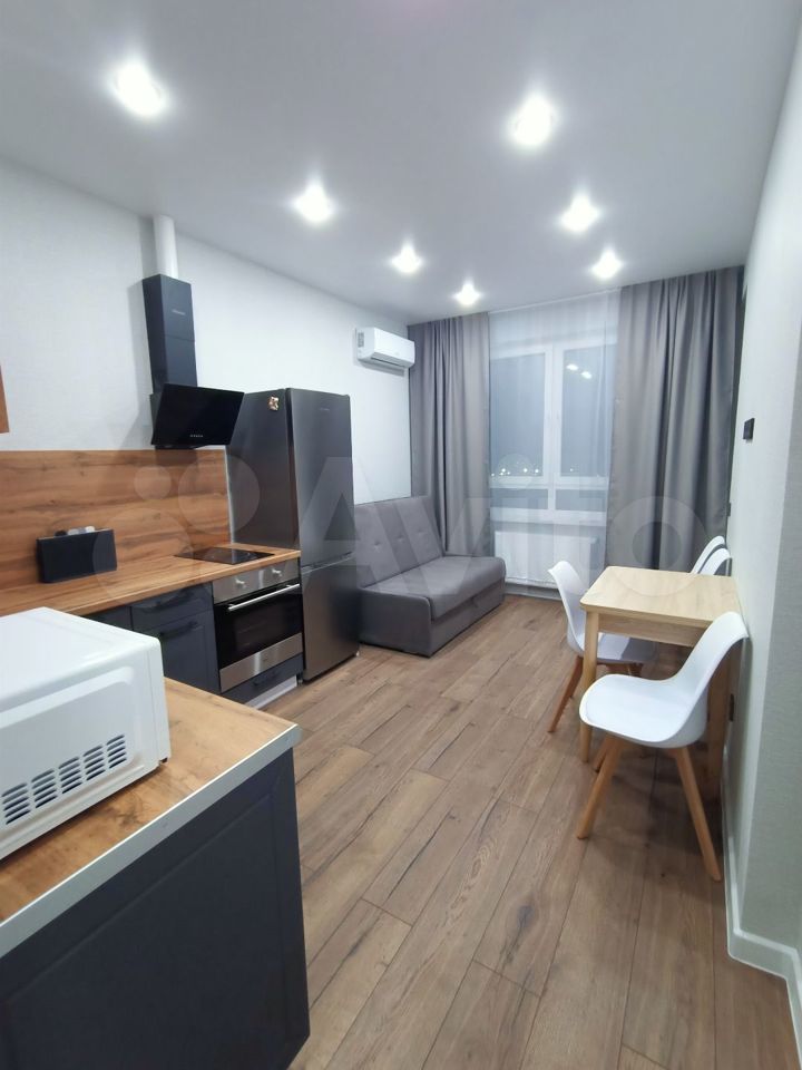 1-к. квартира, 40 м², 8/16 эт.