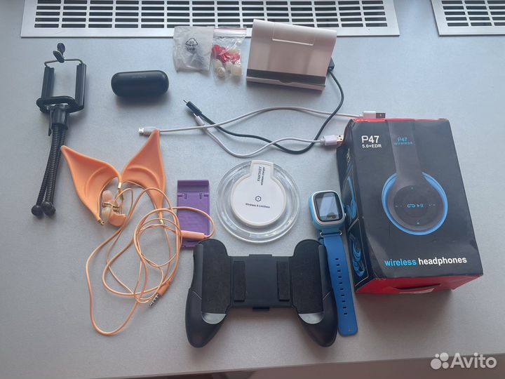 Разные принадлежности для телефона