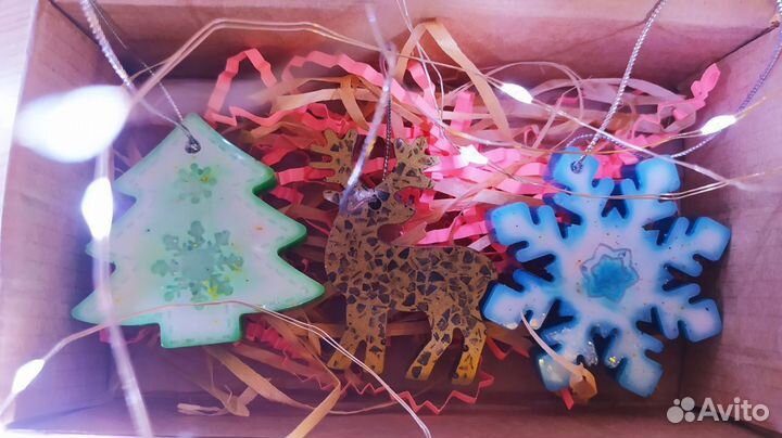 Елочные игрушки из эпоксидной смолы