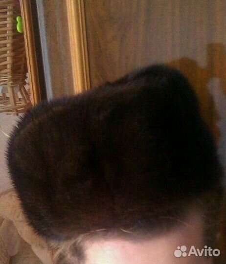 Шапки норковая и ондатровая