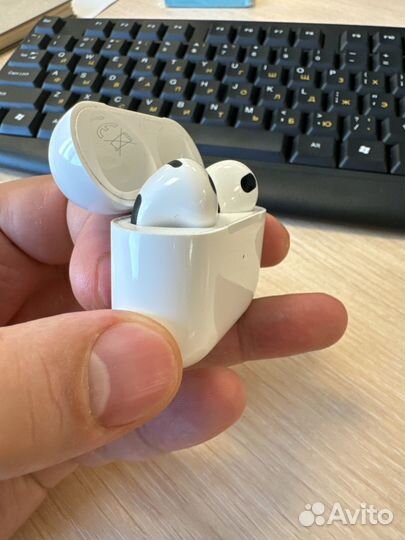 Беспроводные наушники apple airpods 3