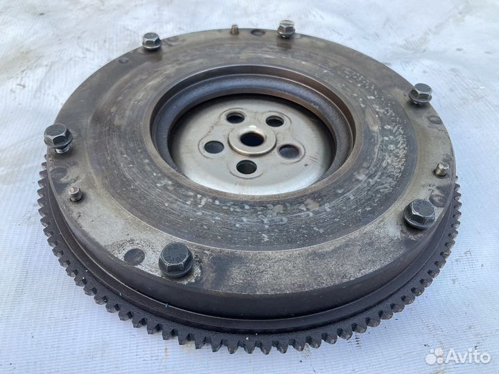 Маховик двигателя Mitsubishi Carisma