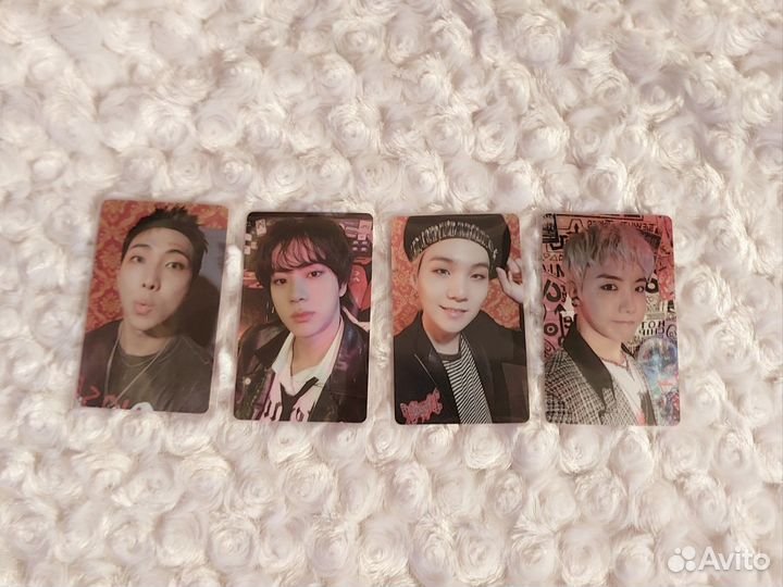 Официальные карты bts season's greetings 2022