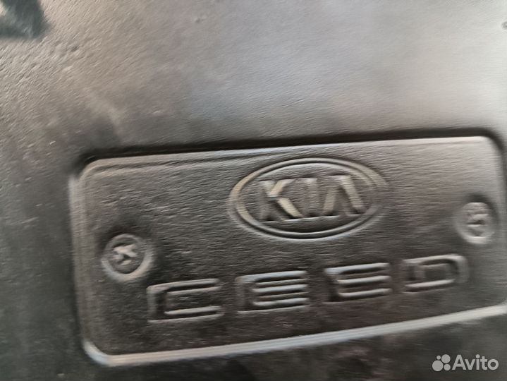 Подкрылок передний правый KIA Ceed