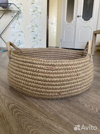 Корзина плетеная из джута
