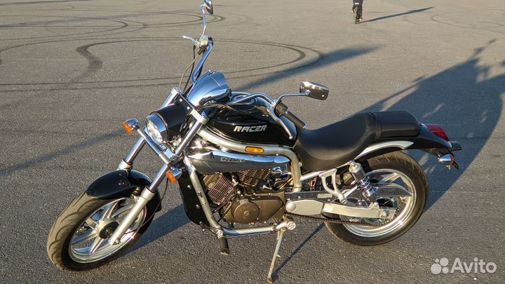 Racer Cruiser RC250LV