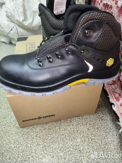 Новые ботинки Трейл Плюс