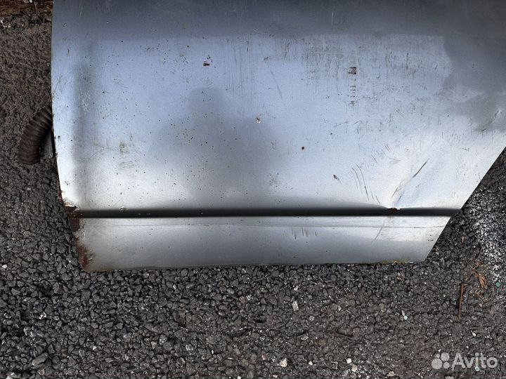 Задняя левая дверь ваз 2110