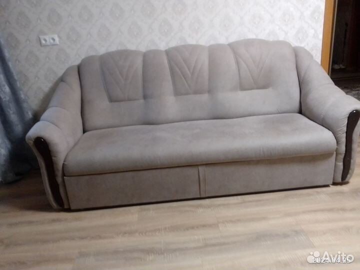 Продаю диван