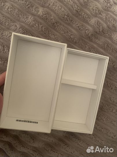 Коробка от iPhone 4s