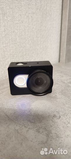 Экшен камера xiaomi yi